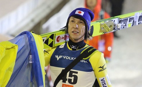 Прыжки на лыжах с трамплина. Амманн и Касаи делят первое место Симон Амманн и Нориаки Касаи были одинаково хороши во второй день выступлений в финской Р...