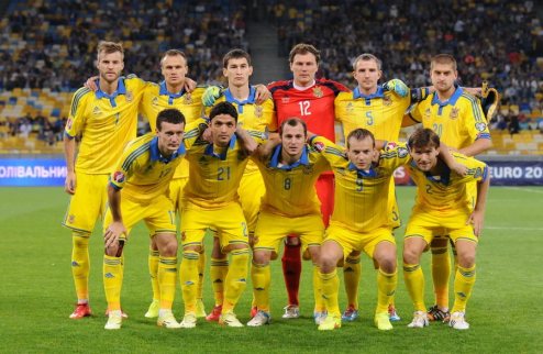Сборная Украины – в топ-10 рейтинга УЕФА Сине-желтые, как и 12 месяцев назад, завершают календарный год на десятой строке рейтинга УЕФА.