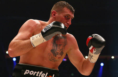 Вах вернется на ринг в феврале Стала известна дата следующего боя польского боксера.