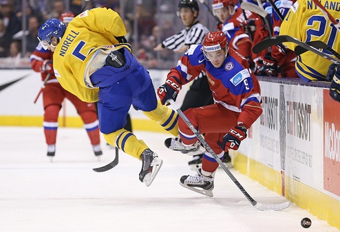МЧМ. Россия обыгрывает Швецию и выходит в финал Команда Валерия Брагина взяла реванш за поражение на групповом этапе.