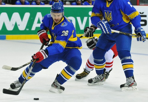 Защитник сборной Украины продолжит карьеру в Беларуси Денис Петрухно стал игроком жлобинского Металлурга.