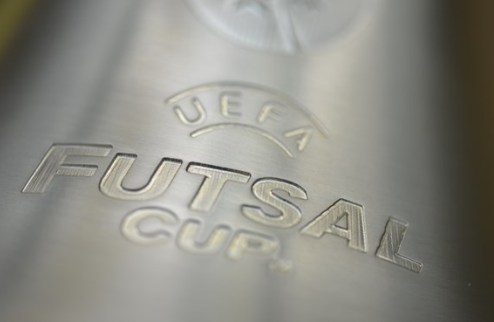 Футзал. Состоялась жеребьевка Финала четырех Кубка УЕФА В Лиссабоне определились полуфинальные пары футзального еврокубка.
