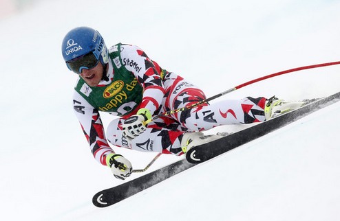 Горные лыжи. Майер побеждает в Зальбахе Маттиас Майер выиграл соревнования в скоростном спуске в австрийском Зальбахе.