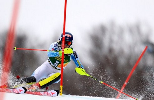 Горные лыжи. Шиффрин сметает соперниц в слаломе в Мариборе Микаэла Шиффрин легко выиграла соревнования на этапе Кубка мира в Словении.