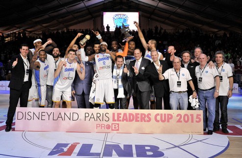 Страсбург выиграл Кубок лидеров Франции В финальном матче команда Венсана Колле не без проблем справилась с Ле Маном.