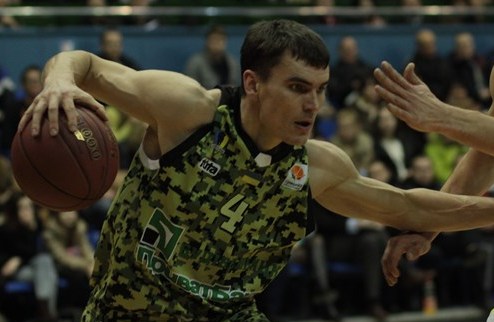 Максим Пустозвонов — MVP Финала четырех Кубка Украины Форвард Будивельника получил награду от Федерации баскетбола Украины. 