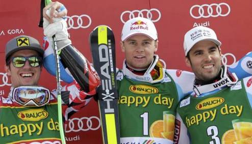 Горные лыжи. Пинтуро — лучший в Краньской Горе Француз Алексис Пинтуро уверенно победил в гигантском слаломе на этапе Кубка мира в Словении.