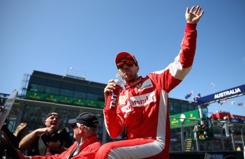 Формула-1. Феттель: "Блестящее начало сезона" Пилот Феррари прокомментировал свой подиум на Гран-при Австралии.