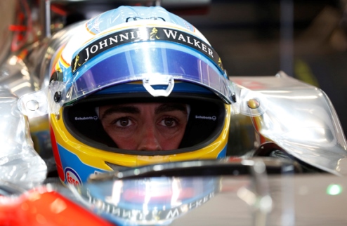 Формула-1. Алонсо возвращается к работе на симуляторе Сегодня пилот Макларена впервые после своей аварии сядет в симулятор.
