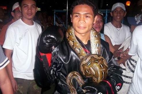 Ньетес досрочно остановил Парру 32-летний филиппинский чемпион не столкнулся с проблемами в поединке с Джильберто Паррой. 