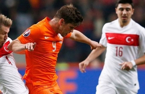 Хунтелаар: очко с Турцией — большой успех Форвард сборной Нидерландов прокомментировал очередной неудачный результат своей национальной команды.
