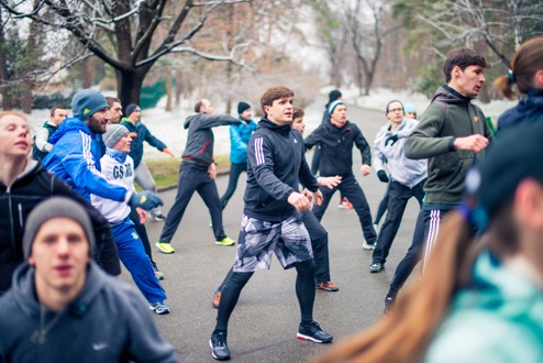 Снег для бега не помеха, даже если он весной Более 90 киевлян, несмотря на снежную погоду, пришли на третью тренировку Open Run Day в рамках подготовки ...