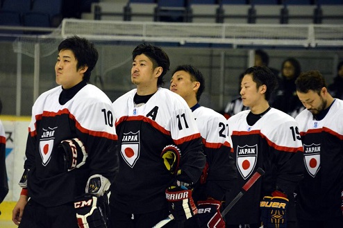 Япония определилась с составом на чемпионат мира Марк Махон везет на европейский сбор команды 23 хоккеиста.
