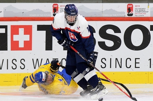 ЮЧМ. Канада громит Латвию, Словакия шокирует Швецию Сегодня в Швейцарии стартовал юниорский чемпионат мира в топ-дивизионе.