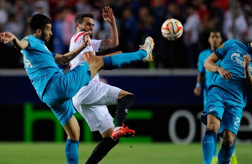 Севилья вырвала победу у Зенита Андалусийцы сумели добыть минимальную фору перед ответным матчем четвертьфинала Лиги Европы.