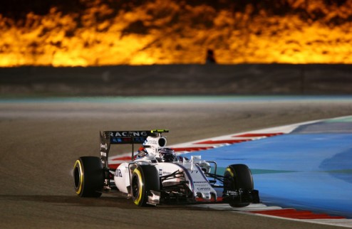 Формула-1. Боттас: борьба с Феттелем была очень интересной Финский пилот комментировал то, как удержал четвертое места на Гран-при Бахрейна от посягател...