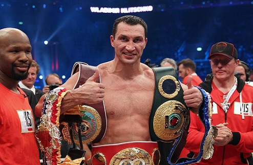 Владимира Кличко обязали драться с Фьюри Следующий свой бой украинский чемпион должен провести против британского болтуна.