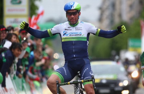 Велоспорт. Тур Романдии: Альбасини оформил спринтерский дубль Михаэль Альбасини, как и днем ранее, взял этап за счет своего финишного рывка.
