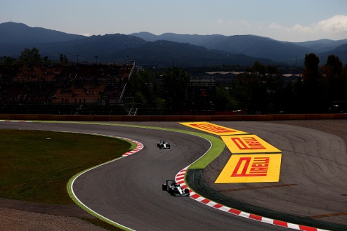 Формула-1. ГП Испании. Росберг и Хэмилтон выигрывают по одной практике Сегодня состоялись две сессии очередного этапа сезона в Барселоне.