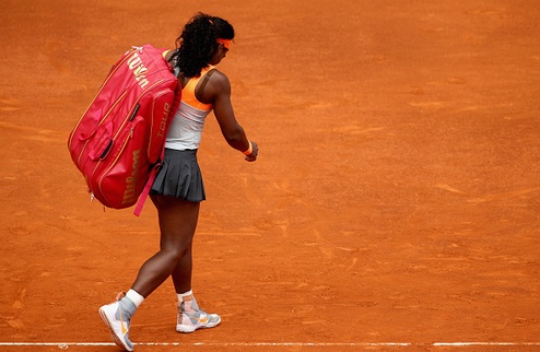 Уильямс-младшая: "Сегодня я не была Сереной" Американская теннисистка комментирует свой вылет в полуфинале грунтового турнира в Мадриде.