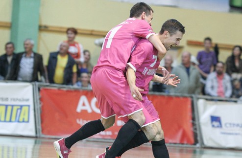 Футзал. Спортлидер выходит в финал Хмельничане выиграли пятый полуфинальный матч в серии пенальти.