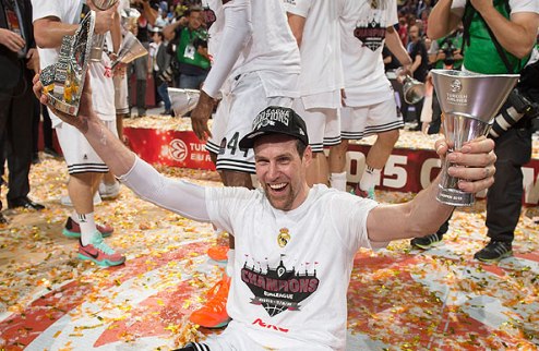 Андрес Носиони — MVP "Финала четырех" Евролиги Ветеран Реала был признан лучшим игроком финальной части Евролиги. 