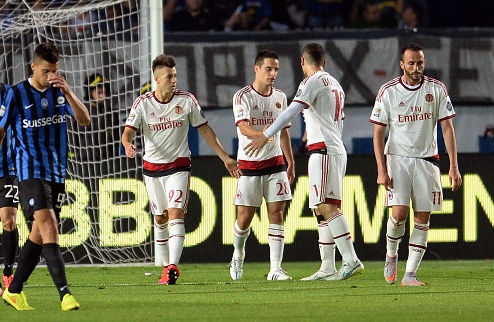 Милан победно завершает сезон Россо-нери поставили обнадеживающую точку в провальном сезоне.