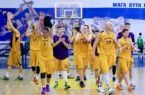 Киевский Авангард прекращает существование Чемпионы Высшей лиги заморозили проект профессиональной команды.