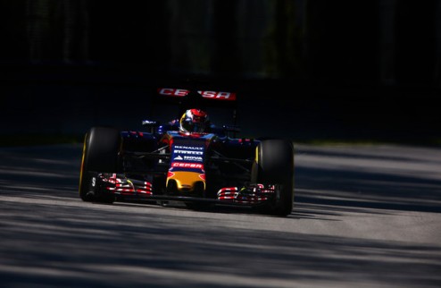 Формула-1. Ферстаппен лишен десяти позиций на старте Гран-при Канады На болид голландца был поставлен уже пятый с начала сезона двигатель.