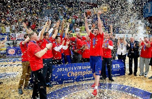 ЦСКА снова чемпион Единой лиги ВТБ В финальной серии чемпионата "красно-синяя" команда всухую переиграла Химки - 3:0.