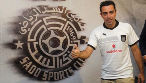 Катарский клуб презентовал Хави Легендарный полузащитник показался на людях в футболке Аль-Садда.