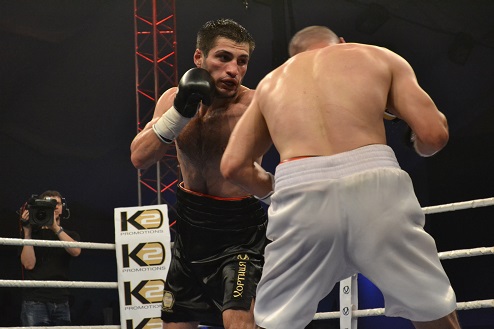 Примак и Беселия нокаутировали противников, Радченко взял бой решением Первые результаты вечера бокса в Черкассах. 