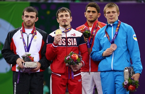 Европейские игры. Шуптар постоял за украинских "вольников" Борец принес нашей сборной бронзовую медаль.