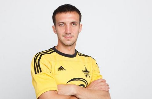 Шарпар продолжит карьеру в Шерифе Еще один украинский футболист решил вкусить легионерского хлеба. 