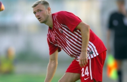 Гречишкин на год в Заре Окончательно оформлен переход в луганский клуб полузащитника Шахтера Дмитрия Гречишкина. 