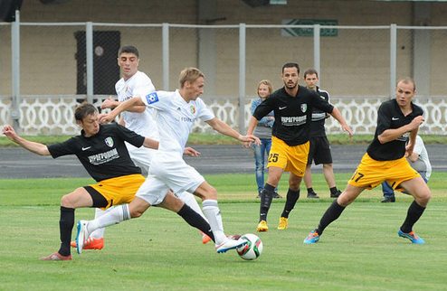 Ворскла и Александрия расписали мировую Два клуба Премьер-лиги сегодня провели контрольный матч в Полтаве. 