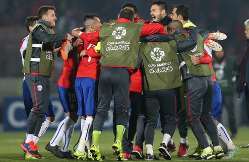 Чили стала первым финалистом Копа Америка-2015 Ла Роха выиграла у Перу полуфинал чемпионата Южной Америки.