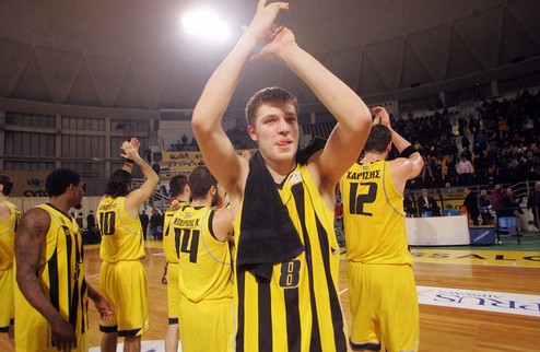 Везенков переходит в Барселону Главный болгарский баскетбольный талант достиг соглашения с каталонским грандом