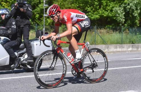 Три гонщика Lotto Soudal получили травмы на втором этапе Тур де Франс Бельгийская команда рискует столкнуться с серьезными кадровыми проблемами уже на с...