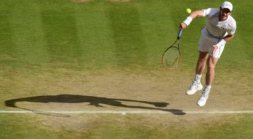 Маррей: "Не знаю, почему Федерер так великолепно подавал" Британский теннисист Энди Маррей прокомментировал свое поражение в полуфинале Уимблдона.