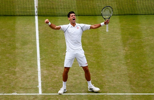 Джокович вновь не позволил Федереру стать рекордсменом Уимблдона Год назад Новак Джокович обыграл Роджера Федерер в пяти сетах – сегодня сербу хватило ч...