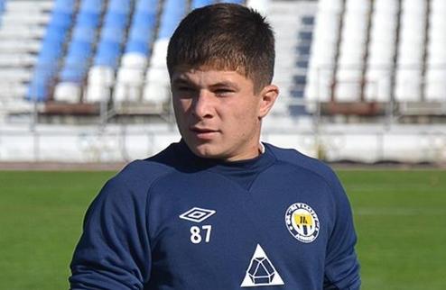 Мышенко на просмотре в Металлисте Полузащитник молодежной сборной Украины Богдан Мышенко может продолжить карьеру в Харькове. 