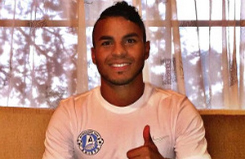 Днепр подписал Данило Просмотр бразильского полузащитника завершился подписанием контракта. 