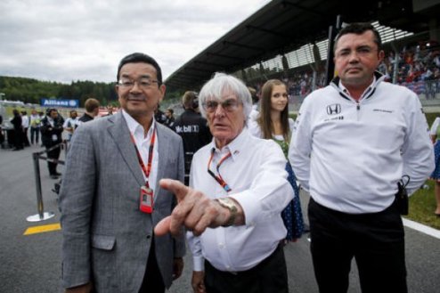 Экклстоун может создать команду GP2 Коммерческий босс Формулы-1 Берни Экклстоун заявил, что рассматривает возможность создания команды GP2 с целью пригл...
