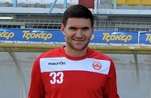 Динамо подтвердило аренду Селина Защитник Динамо Евгений Селин продолжит свою карьеру в Греции. 