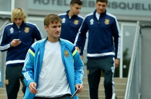 Гладкий довызван в сборную Украины Еще один нападающий вызван в сборную Украины на сентябрьский сбор. 