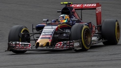 Формула-1. Сайнс получит штраф в Монце Гонщик Торо Россо потеряет десять мест на стартовой решетке за установку шестого мотора в сезоне.