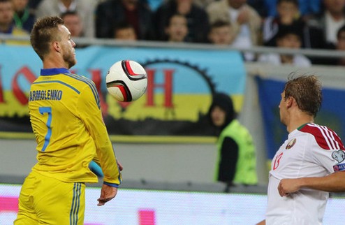 Ярмоленко: "Уходить с поля не очень хотелось" Лидер сборной Украины Андрей Ярмоленко прокомментировал игру против Беларуси. 