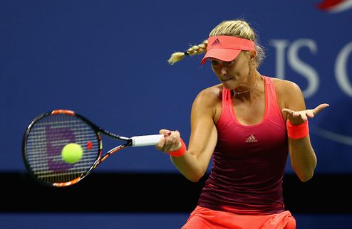 US Open. Младенович выбивает Макарову В Нью-Йорке в женском одиночном разряде определяются участницы четвертьфинальной стадии.