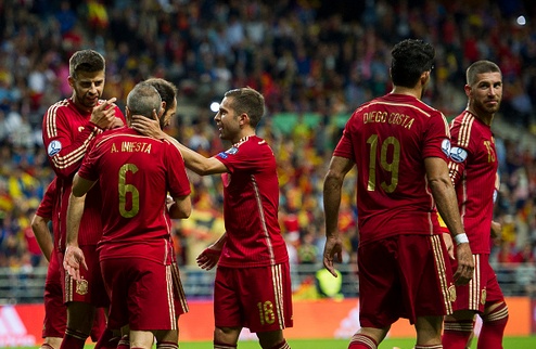 Испания увозит три очка из Македонии Фурия Роха на 99,99% гарантировала себе путевку на чемпионат Европы.